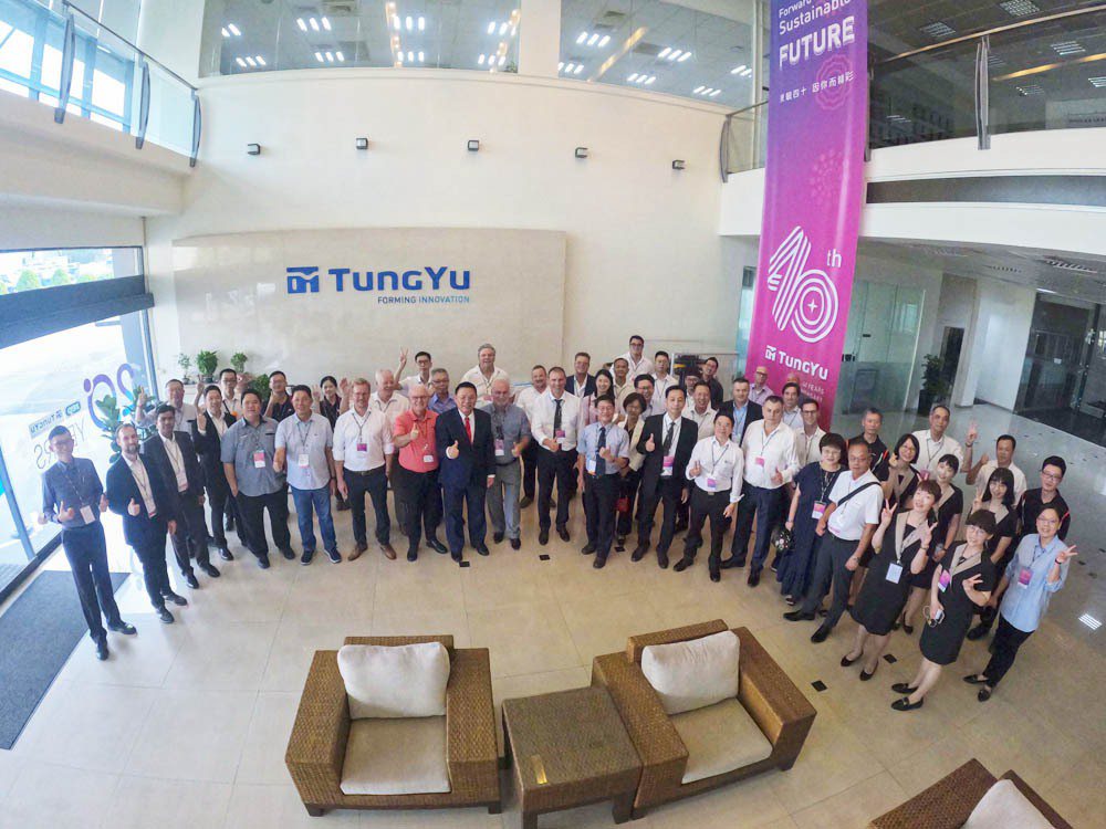 Tung Yu celebrates 40th anniversary